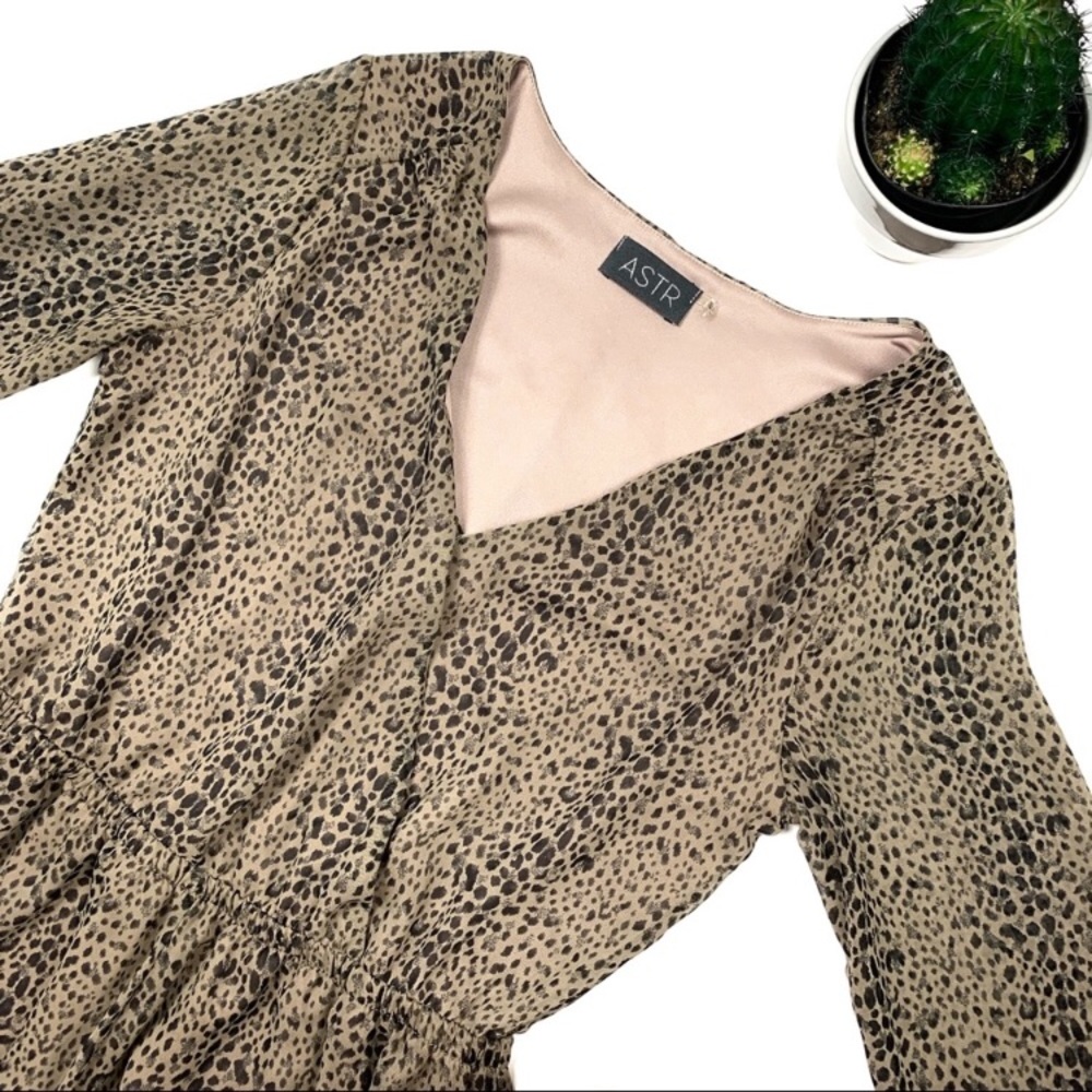 ASTR Nordstrom leopard print romper size XS